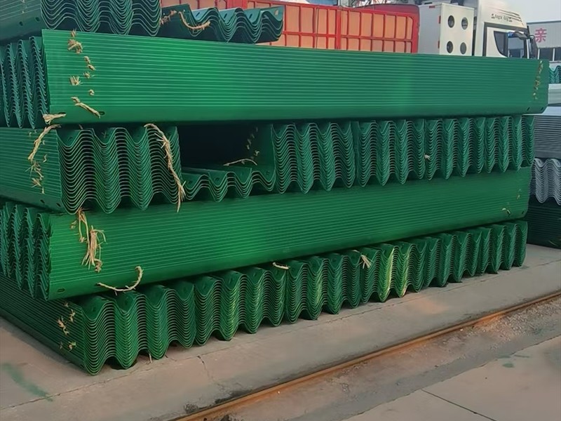 波形护栏应用场景