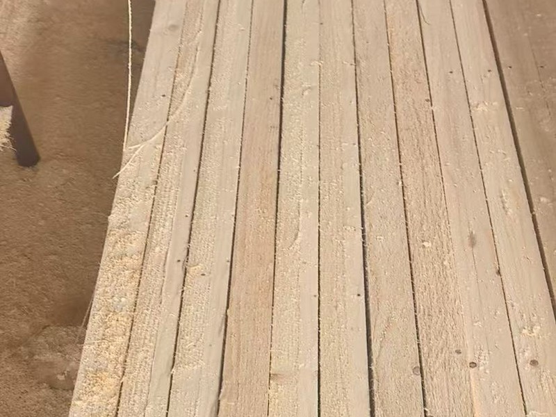 建筑木方施工现场应用