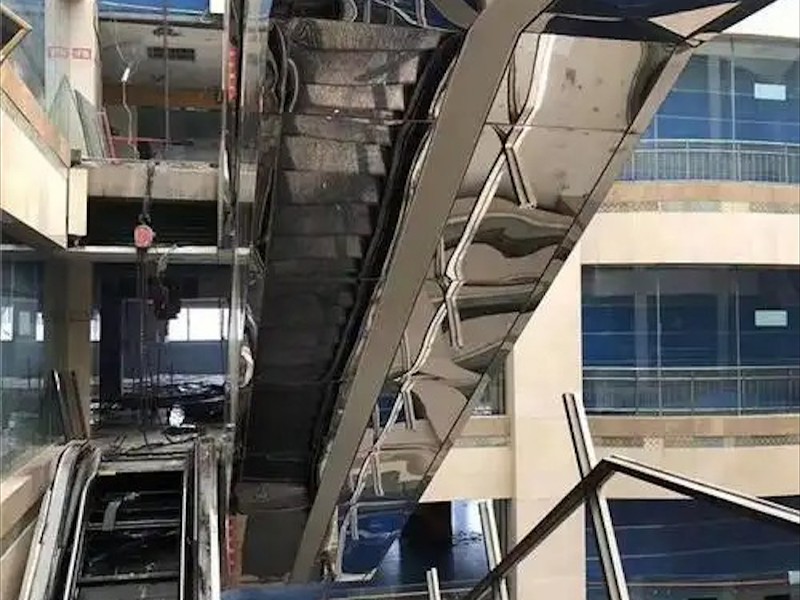 扶梯回收作业现场