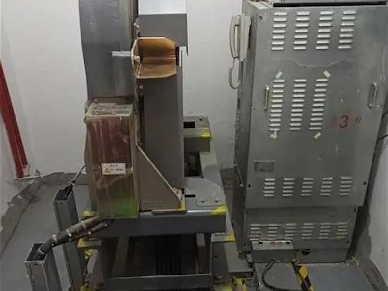 专业电梯拆除回收现场