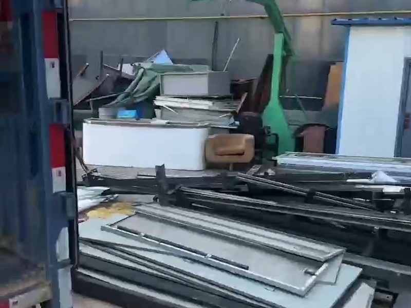 电梯回收现场作业