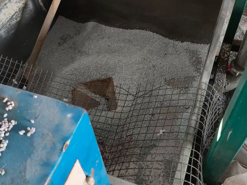 再生塑料颗粒样品
