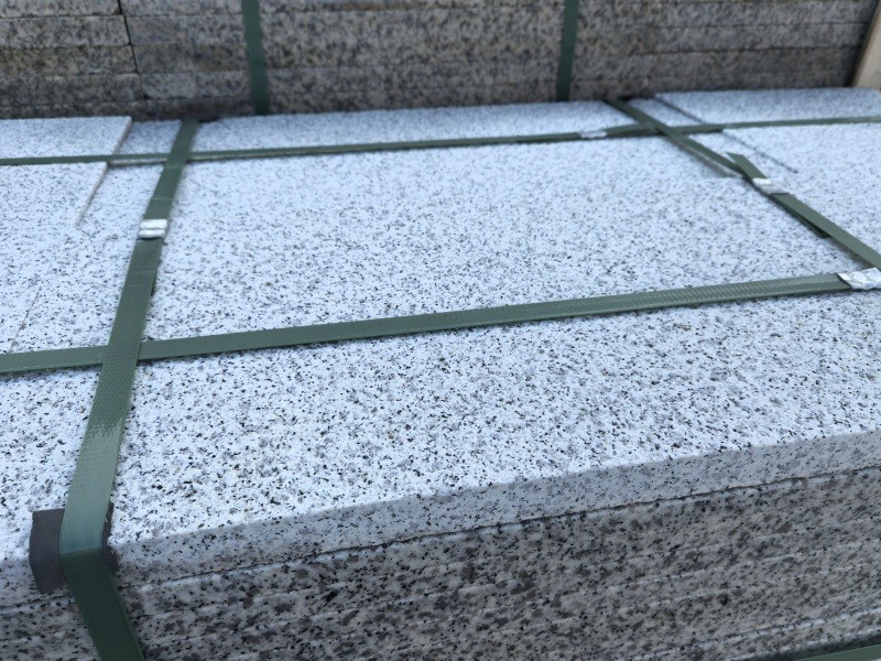 芝麻灰火烧板工程应用展示
