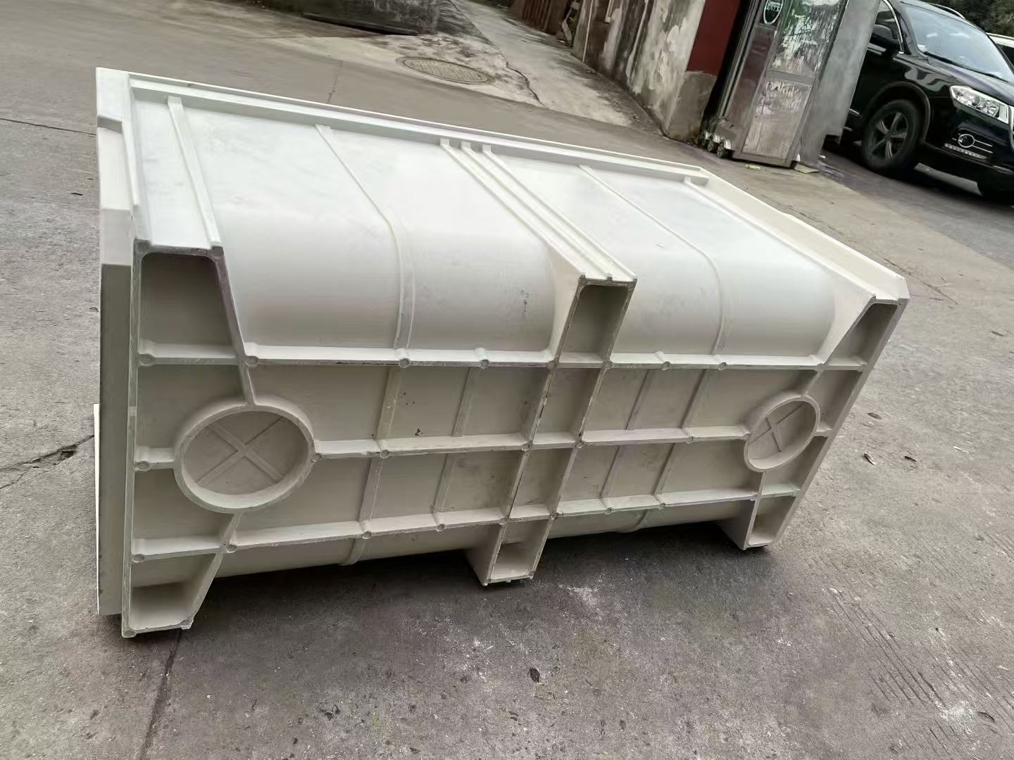 U型树脂排水槽在商业综合体中的排水解决方案