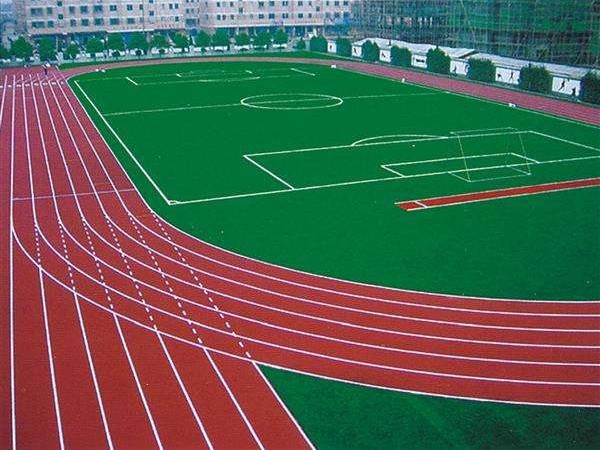潍坊市寿光市全塑型塑胶跑道的环保性能与维护技巧