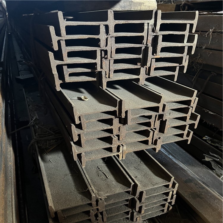 锡林郭勒盟多伦县欧标工字钢IPE100/200现货供应，建筑钢结构专用