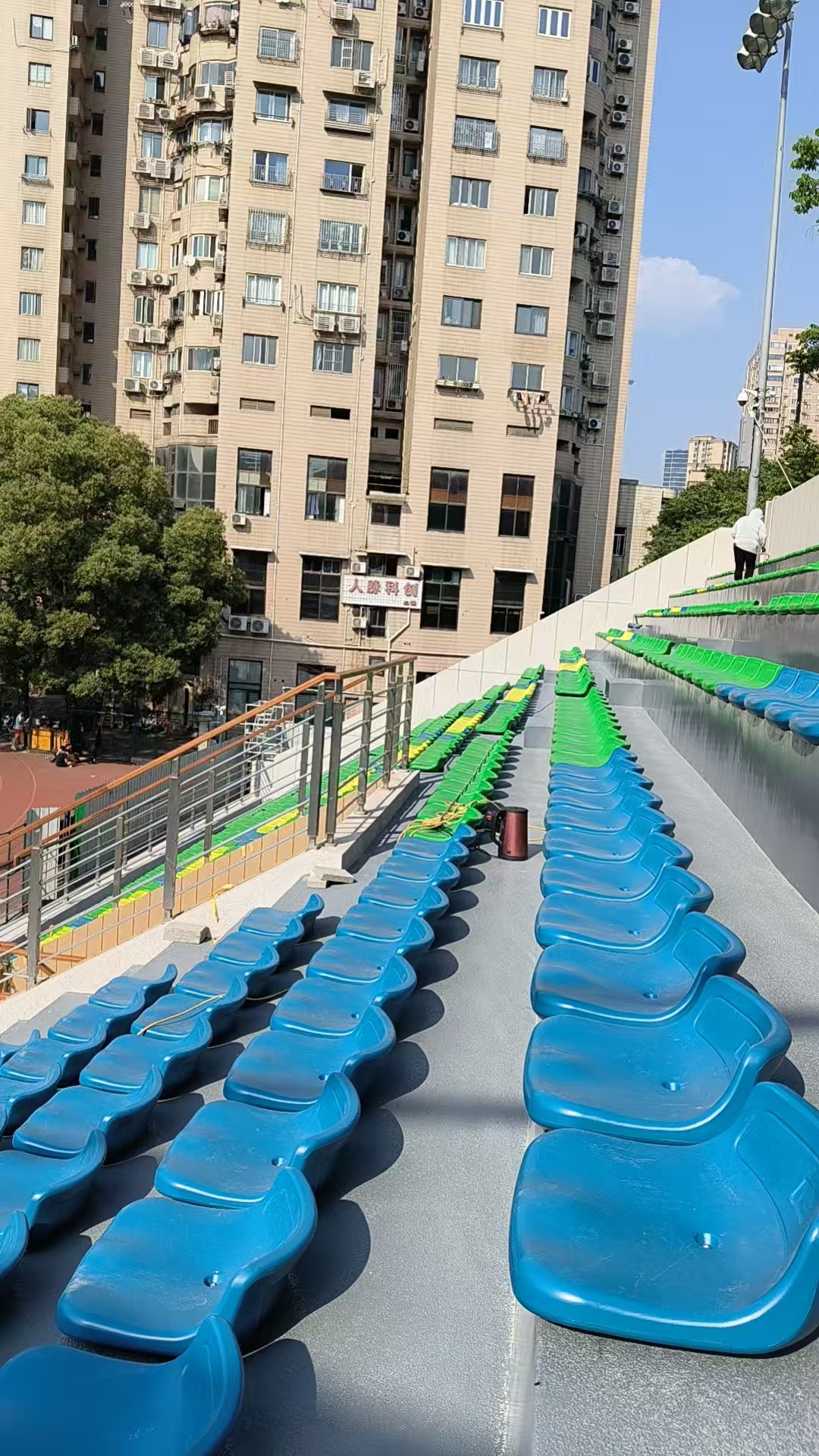 泰州市泰兴市体育场馆座椅系统升级，提升观众观赛体验
