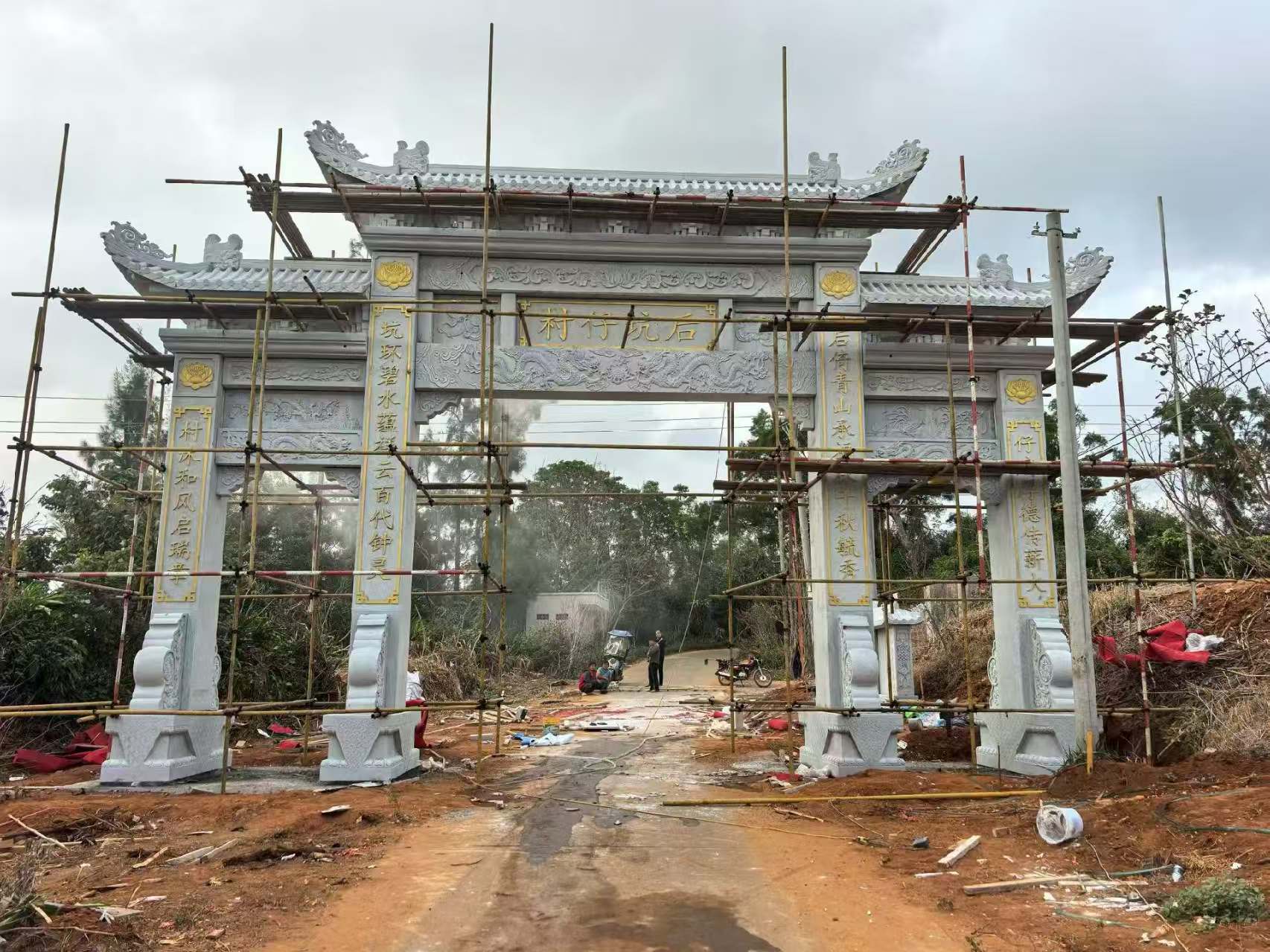 石牌楼建造指南，打造标志性景观