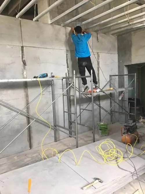 如何选择保定市竞秀区的防辐射硫酸钡板生产厂家